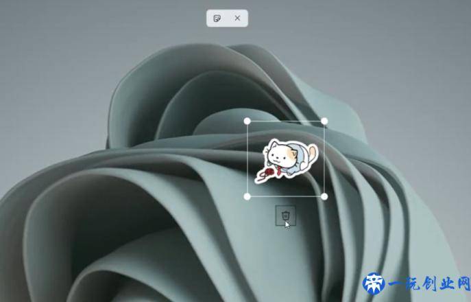 微软 Win11 桌面贴纸功能上手体验：可自定义图案、调整大小