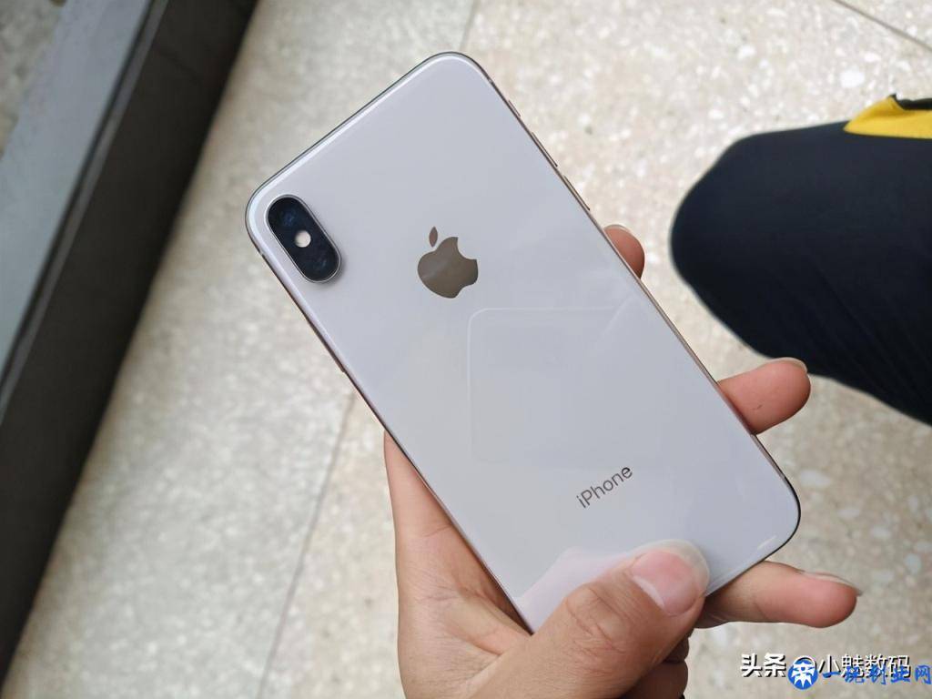 iPhone X深度评测，四年前的iPhone机型表现如何？