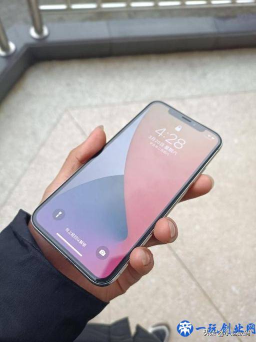 iPhone X深度评测，四年前的iPhone机型表现如何？