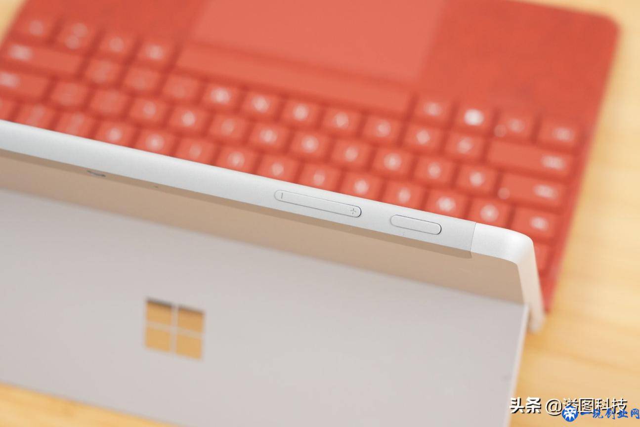 最轻便的Windows11平板 微软Surface Go 3评测