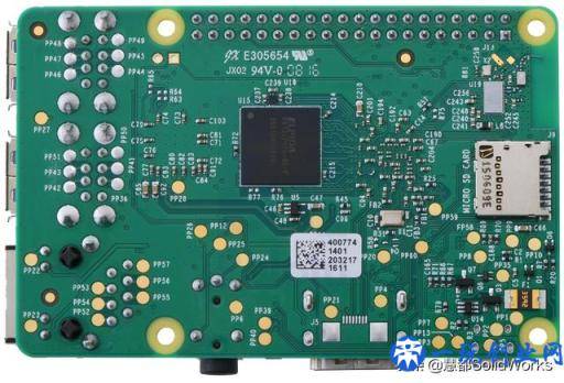 分享一款中国非常火的卡片式电脑模型—Raspberry Pi 3 Model B