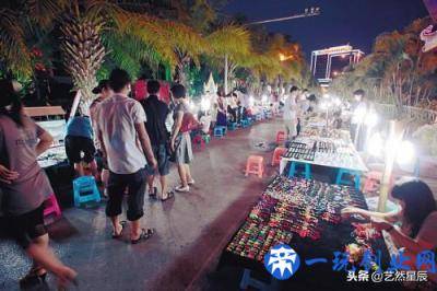 国家正式扶持摆地摊，夏天夜市摆摊卖什么，这七种商品你不能错过