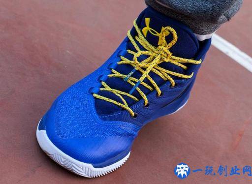 最强库里战靴！Under Armour Curry 3 实战测评