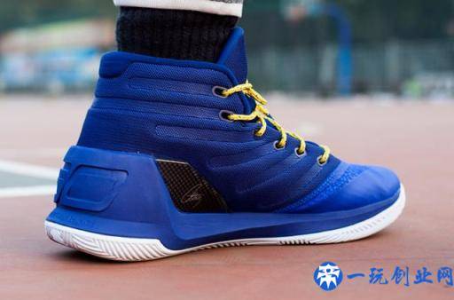 最强库里战靴！Under Armour Curry 3 实战测评