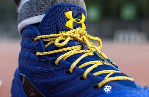 最强库里战靴！Under Armour Curry 3 实战测评