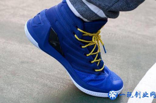 最强库里战靴！Under Armour Curry 3 实战测评