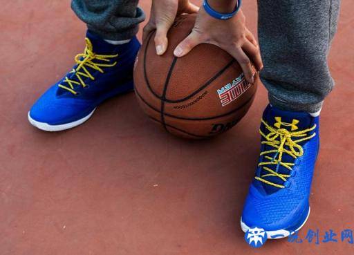 最强库里战靴！Under Armour Curry 3 实战测评