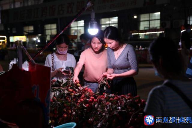 广州地摊经济来了！白云均禾街新开50小摊位，摊主要负责清洁哦