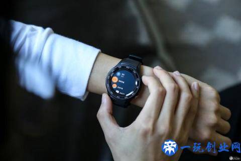 HUAWEI Watch 2 体验：可以打电话之后，它还能做什么？