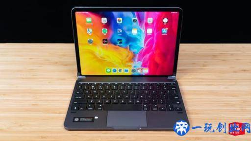 比苹果官方便宜一千块，这款带触控板的 iPad Pro 键盘体验如何？