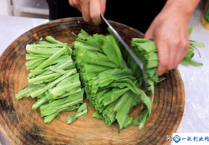 油麦菜怎么做好吃又简单(油麦菜的最佳吃法)