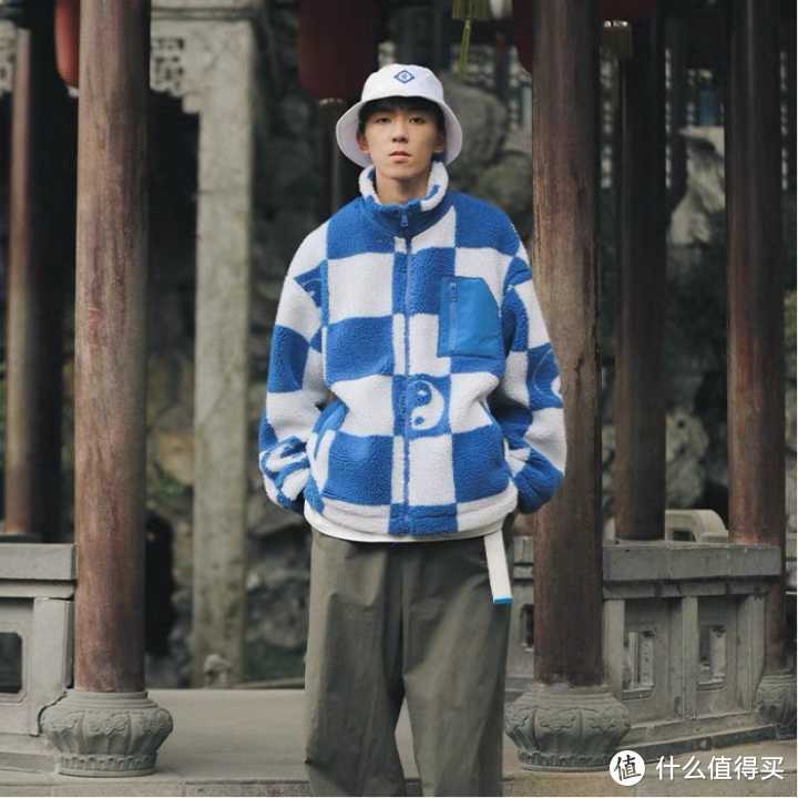 国际男装品牌排行榜前十名(男士十大轻奢品牌服装)