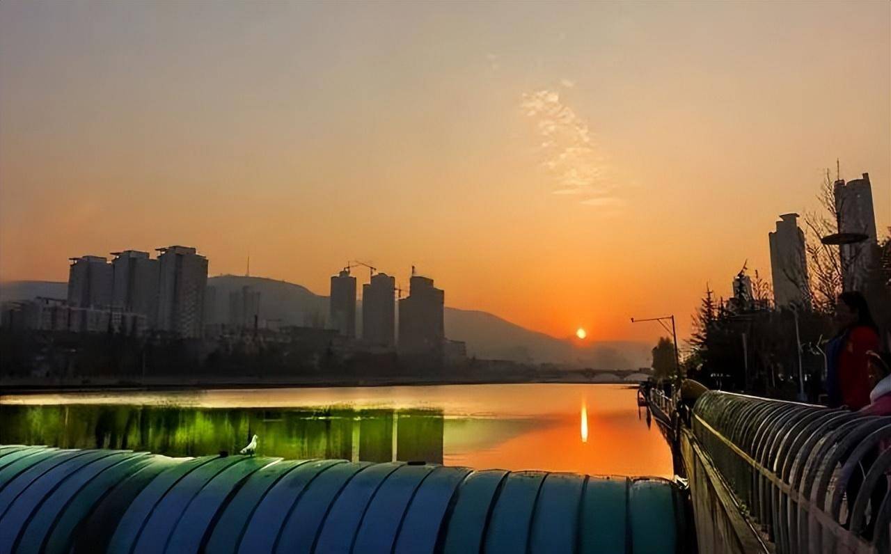 天水旅游景点大全(天水秋季最美的地方)