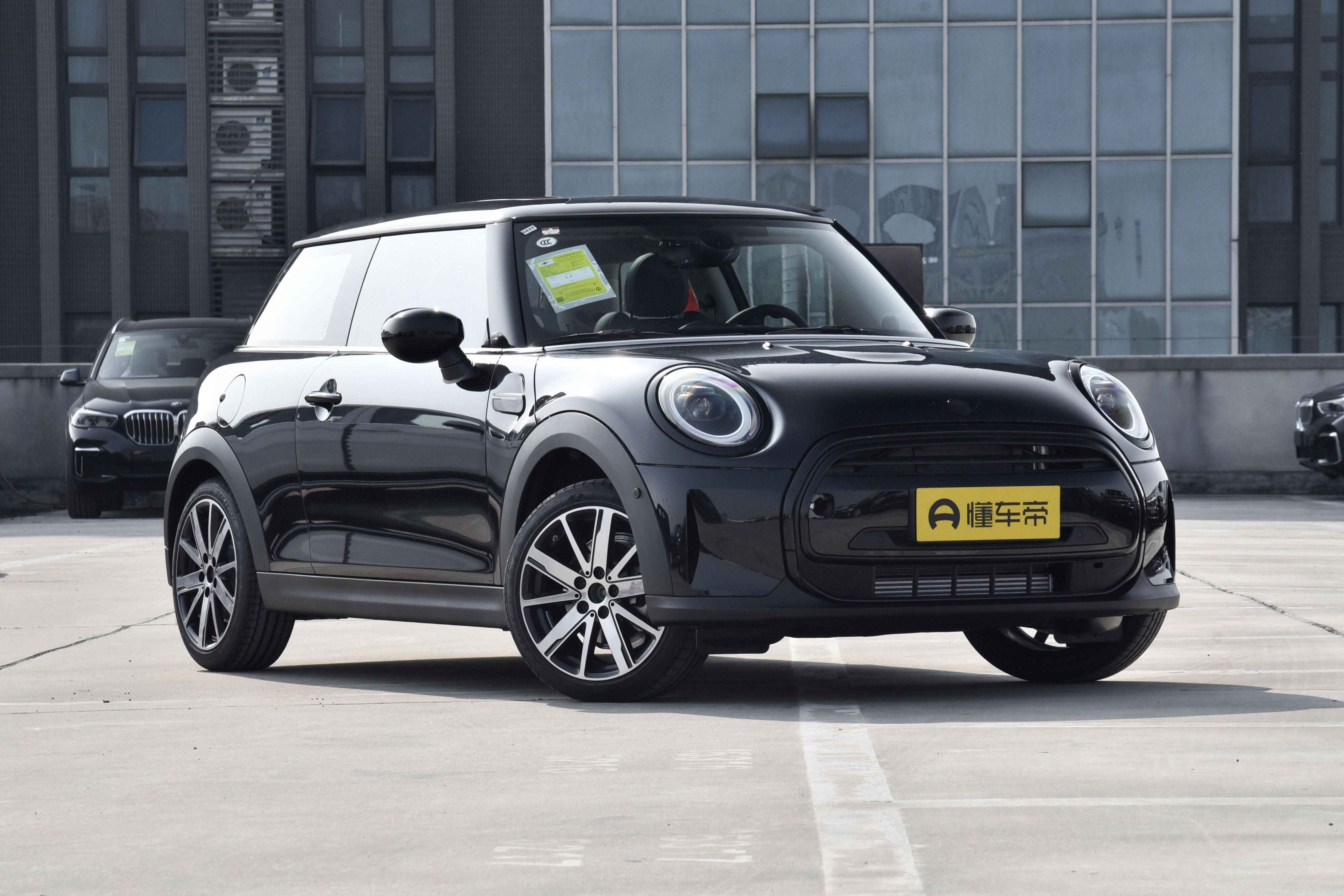 宝马迷你cooper价格(2023款MINI COOPER 1.5T车型)