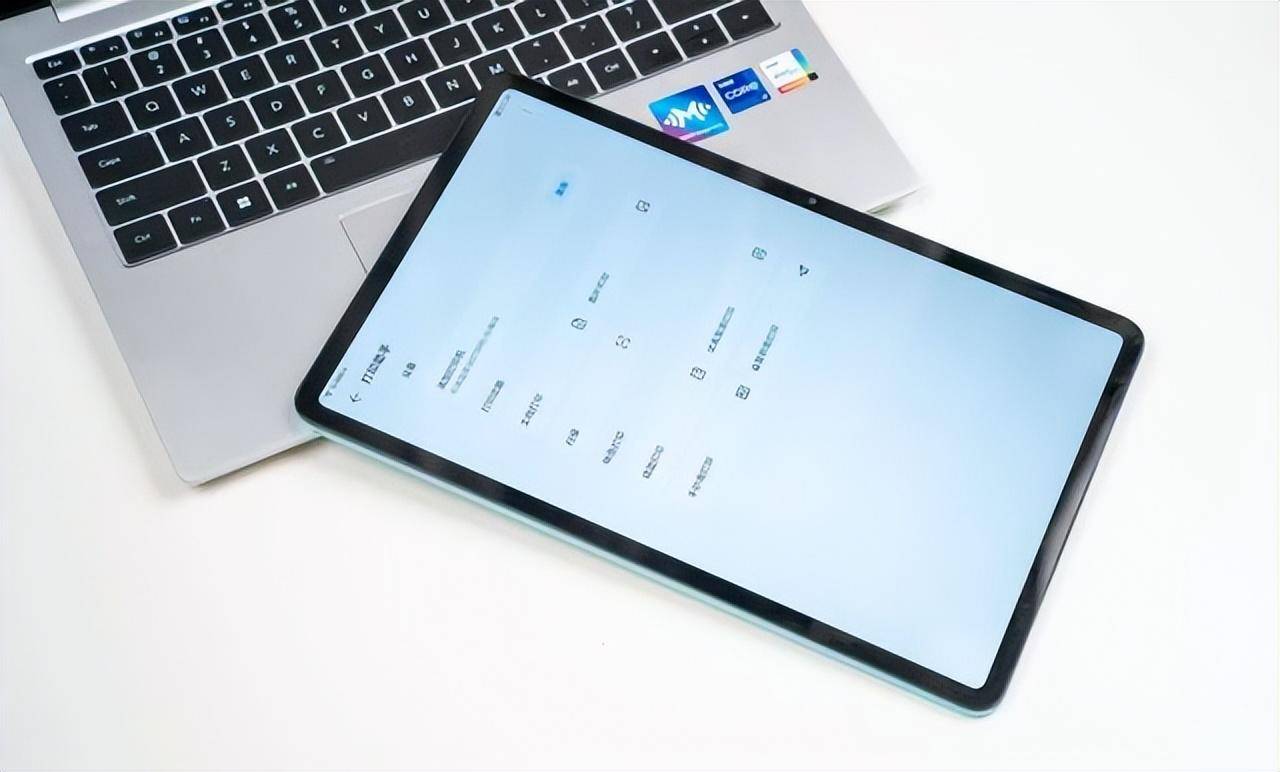 12英寸平板电脑多大长和宽(荣耀平板8上手首发评测)