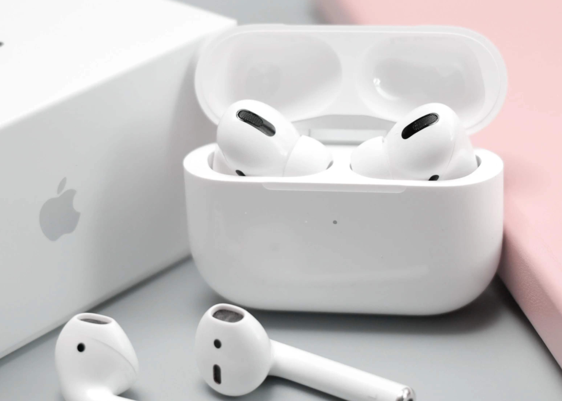 airpods1跟2的区别(airpods一代和二代的四点区别)