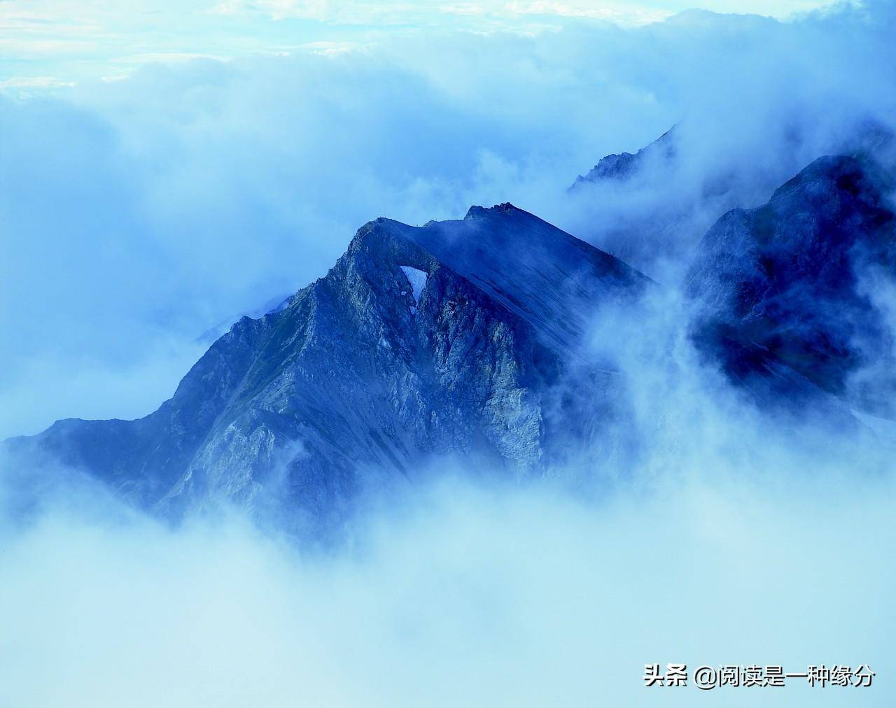 相看两不厌什么意思(李白独坐敬亭山赏析)