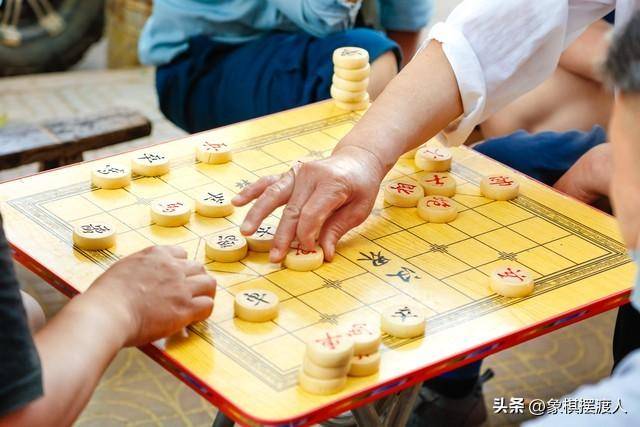 围棋有多少颗棋子(象棋和围棋的区别有哪些)