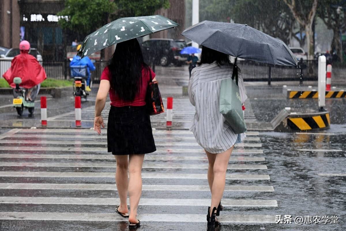 梅雨季节是几月份(2023年入梅出梅是几月几日)