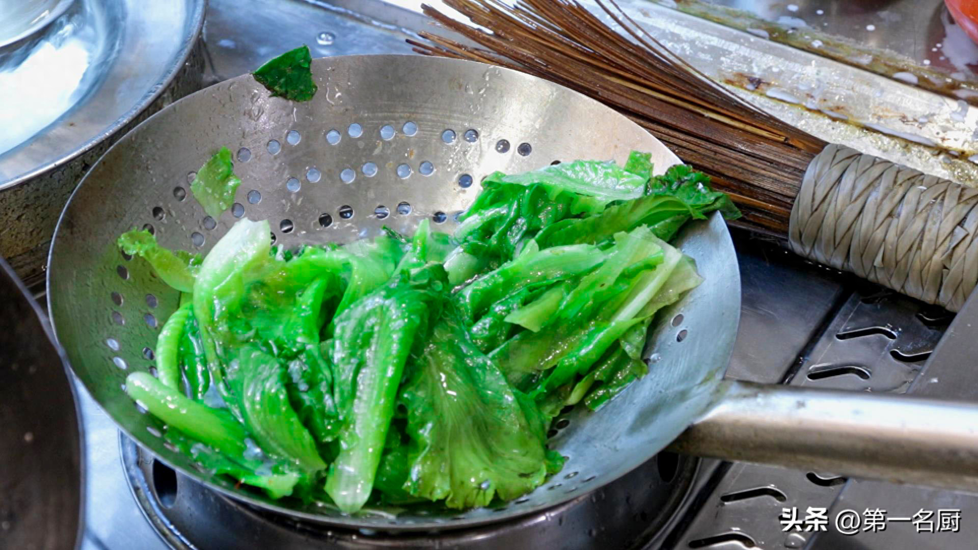 低卡路里减肥食谱(分享4道减肥餐菜谱)