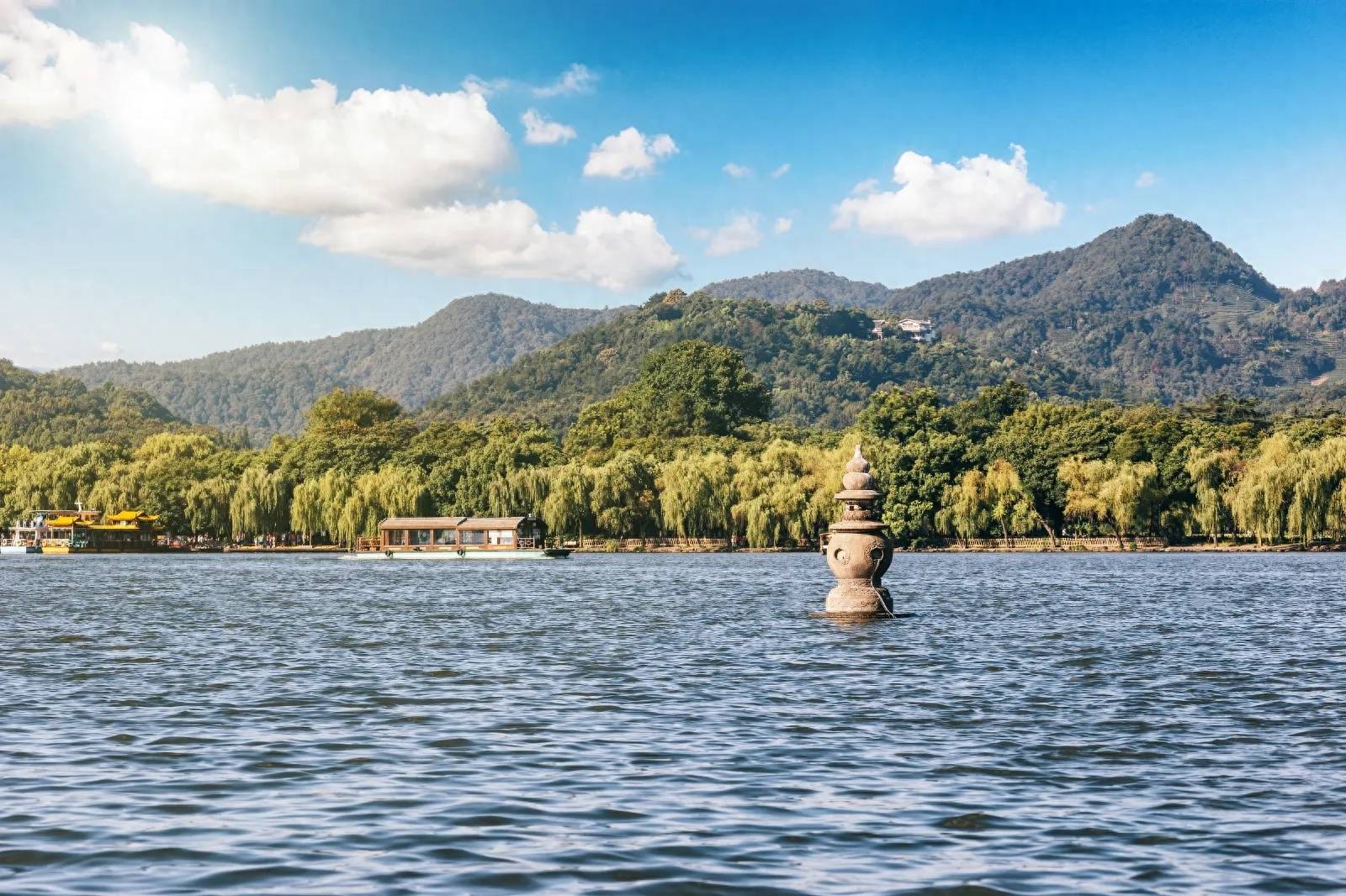 西湖十景是哪10景(杭州著名旅游景点有哪些)