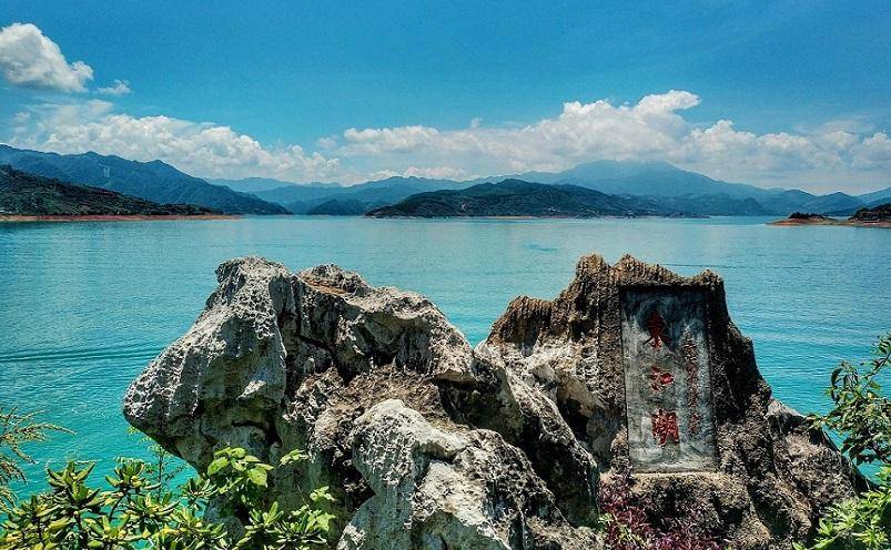 湖南旅游景点推荐(湖南十大必玩景点)