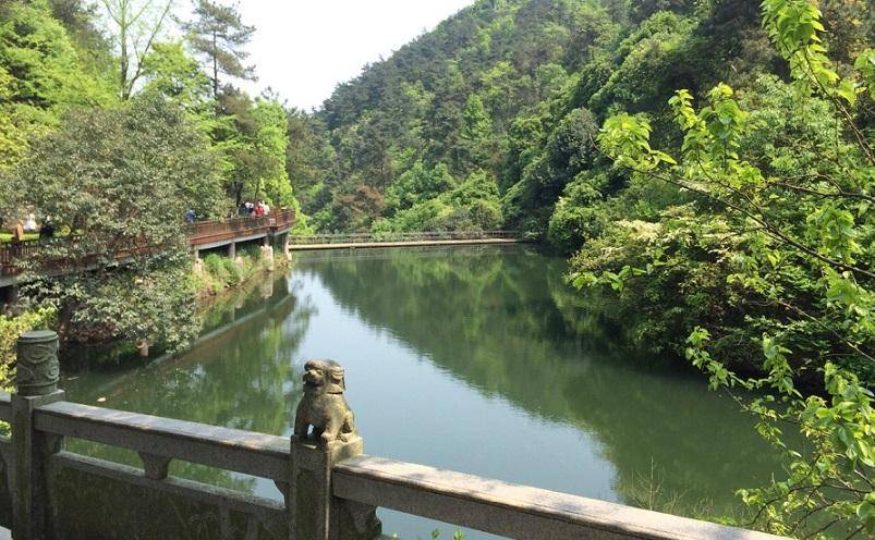 湖南旅游景点推荐(湖南十大必玩景点)