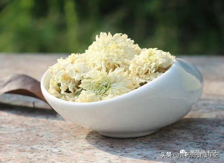 菊花功效作用是什么(菊花的用途和功效介绍)