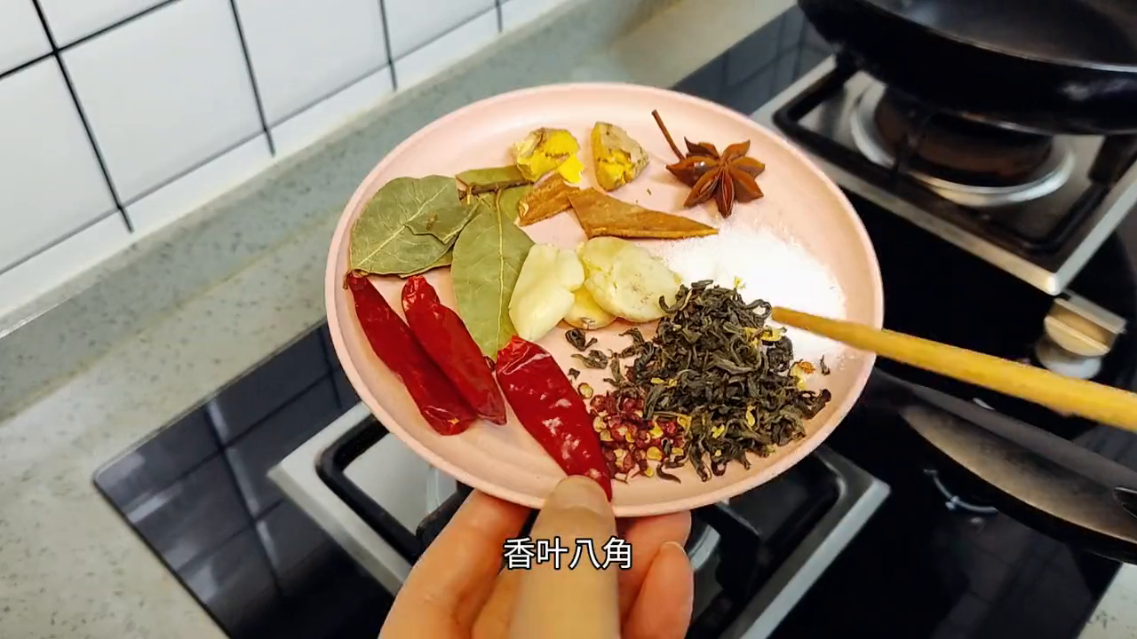 茶叶蛋的煮法做法大全(煮茶叶蛋放什么调料窍门)