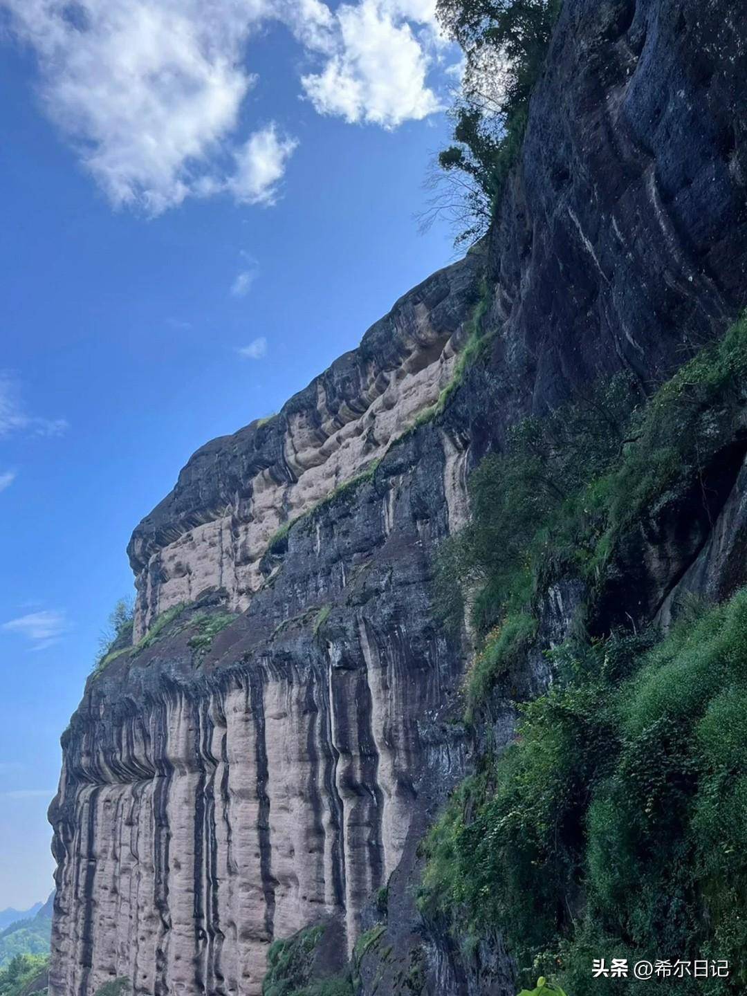 江西旅游景点推荐前十(江西最值得去的10个地方)