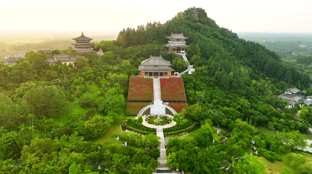 海南旅游攻略景点大全(海南有名的景点有哪些)