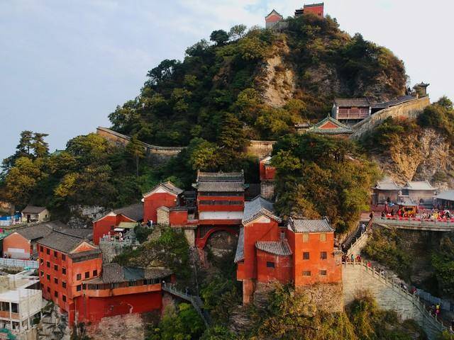 湖北有哪些旅游景点(湖北旅游必到的十个景点)