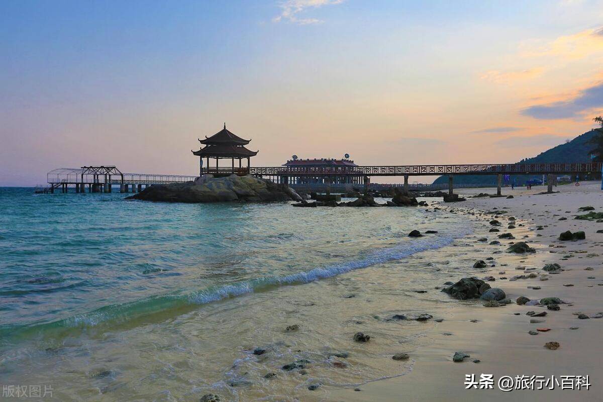 海南旅游攻略必去十大景点(海南最值得去的10个地方)