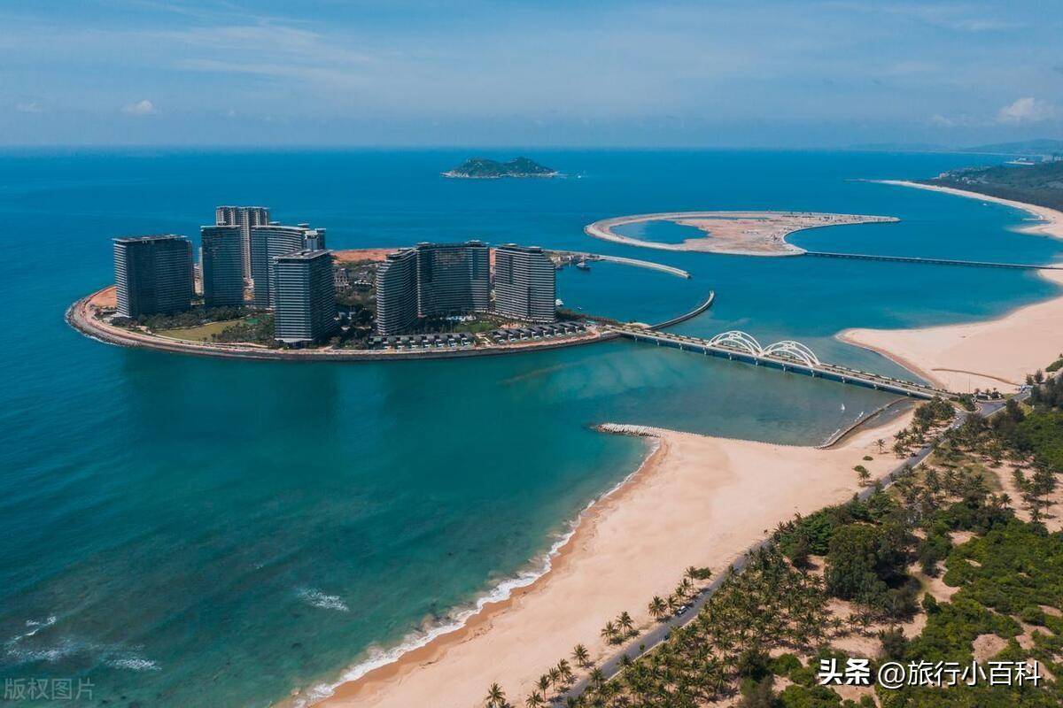 海南旅游攻略必去十大景点(海南最值得去的10个地方)