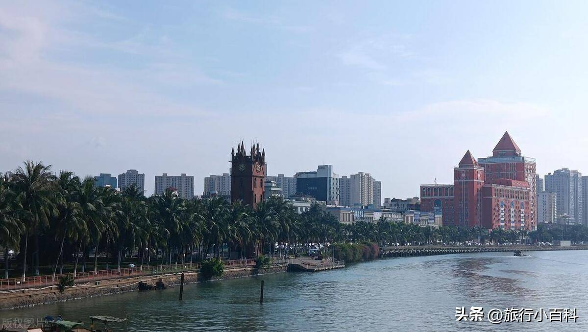 海南旅游攻略必去十大景点(海南最值得去的10个地方)